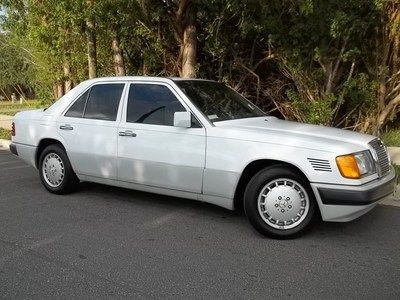 1991 mercedes-benz 300d 2.5 trubo diesel one fl owner clean ...no reserve..l@@k!