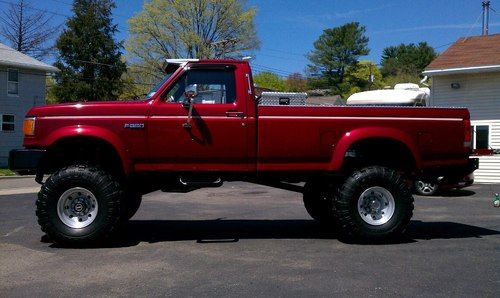 1981 ford f-series 4x4 show/mud monster truck!! best of the best!!