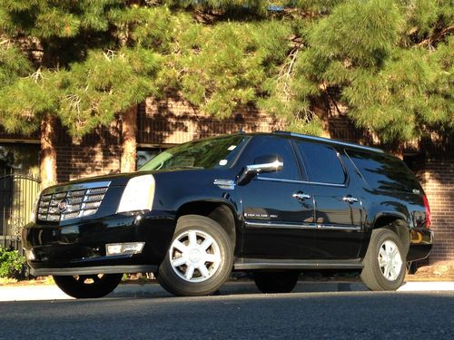 2008 escalade esv well maintained captains chairs black on black 3rd row