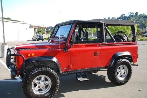 1994 land rover defender 90 soft top, exc. condition, two new tops