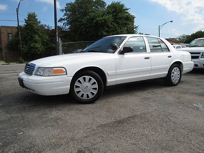 White p71 street appr.pkg 75k miles only pw pl psts cruise nice