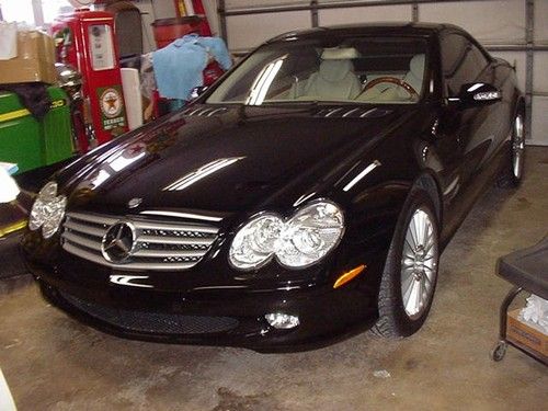 Mercedes benz sl500 low milage ln condition non smoker (babied)