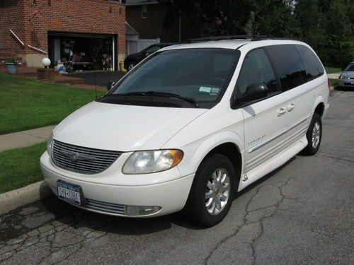 2001 Chrysler Wheel Chair Acc. Town and Country Van, US $11,000.00, image 3