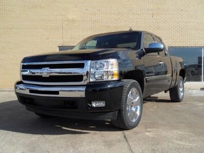 2010 1500 4wd clean black gray warranty extended cab we finance!!!