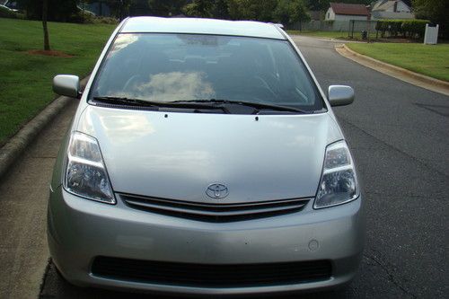 2005 toyota prius base hatchback 4-door 1.5l