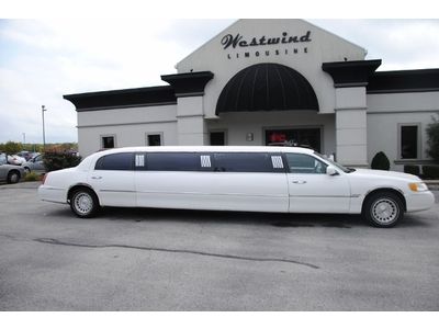 Limo, limousine, lincoln, town car, 1999, stretch, luxury, mega, rare, white,