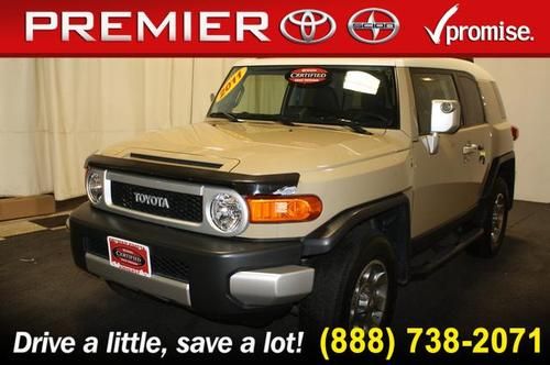 2011 toyota fj cruiser base