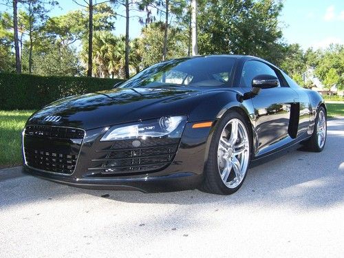 2009 audi r8 coupe quattro r tronic 3200 miles 1 owner since new