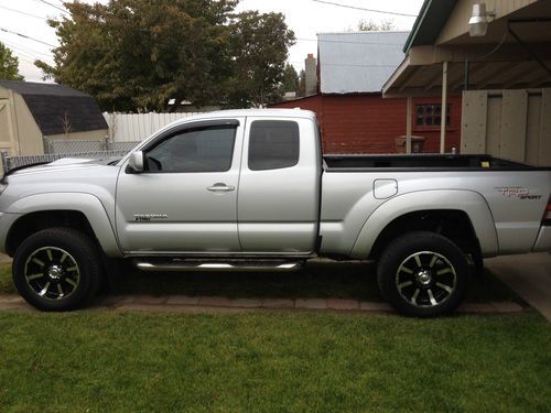 Toyota tacoma trd sport access cab 2009 gray