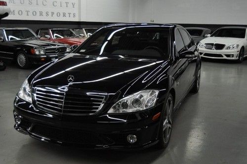 Black on black s63 in excellent condition