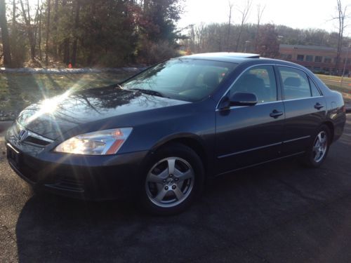 2006 honda accord hybrid -1 owner-navigation,leather,3 month warranty,low resere