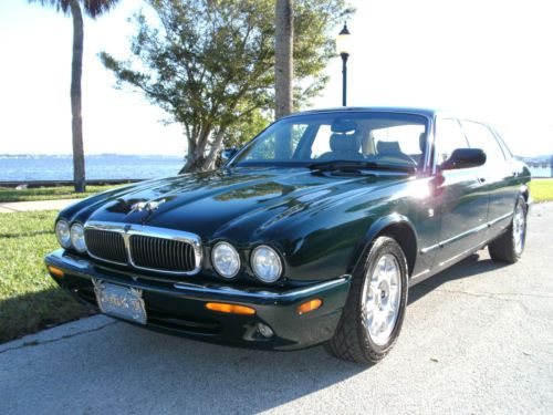 Beautiful 2001 jaguar xj8 l florida car