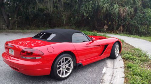 Red dodge viper srt-10 2003 viper srt 10 convertible 12, 420 actual miles