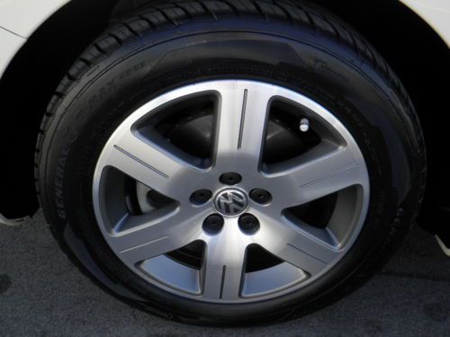 Carfax Used Trucks >> Buy used 2006 VW NEW BEETLE CONVERTIBLE AUTOMATIC 130K NEW TIRES LEATHER TRIM ALLOY WHEEL in ... Carfax Used Trucks >> Buy used 2006 VW NEW BEETLE CONVERTIBLE AUTOMATIC 130K NEW TIRES LEATHER TRIM ALLOY WHEEL in ...