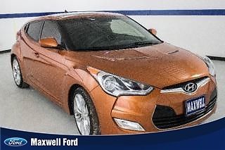 12 hyundai veloster, 1.6l 4 cylinder, 6 spd manual, sunroof, clean 1 owner!