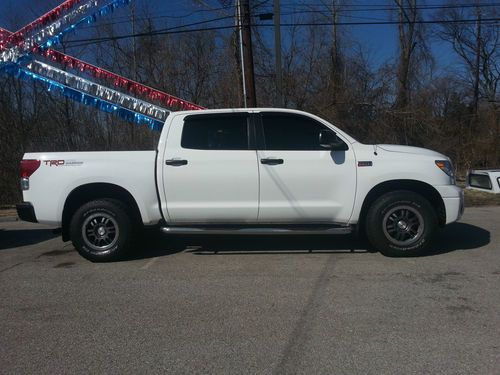 2011 toyota tundra sr5 crew cab pickup 4-door 5.7l rock warrior!! save thousands