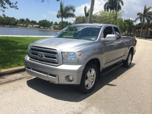 2010 toyota tundra double cab  customized accident-free non-smoker no reserve