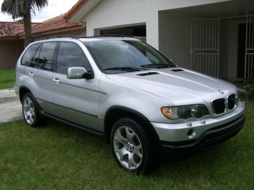 2002 bmw x5 4.4i premiun package extra clean