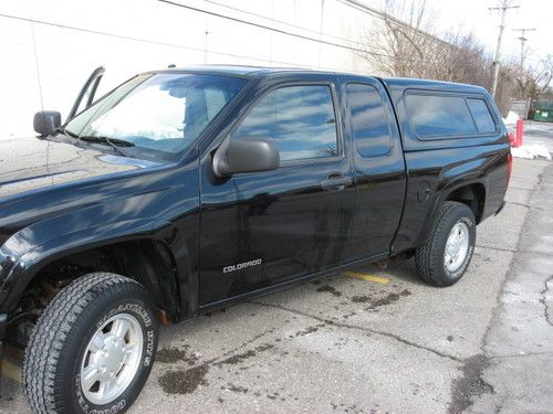 2005 chevrolet colorado z85 ls ext cab 4wd - lots of options - nice and clean!!