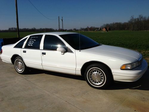 1994 chevrolet caprice classic ls sedan 4-door 4.3l