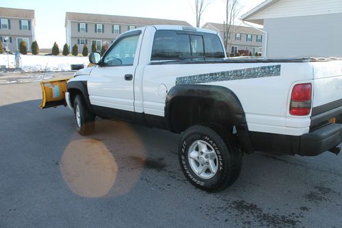 2000 dodge ram 1500 4x4 with fisher plow