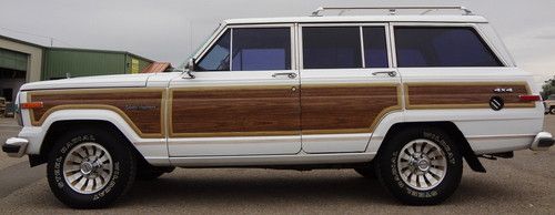 1991 jeep grand wagoneer, rare final edition woody, low miles, carfax certified