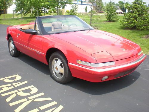 1990 buick reatta convertible!  red! fun car&gt;&gt; look no! reserve!!