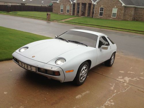 1980 porsche 928 base coupe 2-door 4.5l