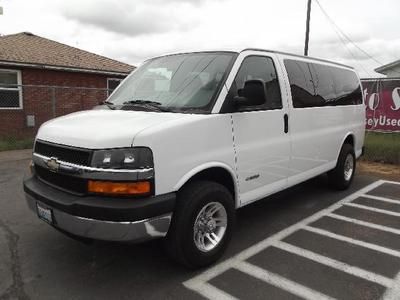 12 passenger anti skid control nice condition cruise control warranty 6.0 liter