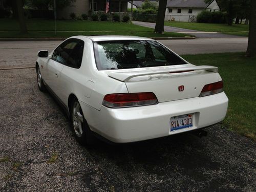1998 honda prelude base coupe 2-door 2.2l