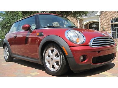 2007 mini cooper 5-speed manual just fully $erviced at momentum mini no reserve!