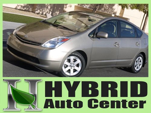 2005 prius hybrid, low miles 44k only, very clean, warranty,  low reserve c v