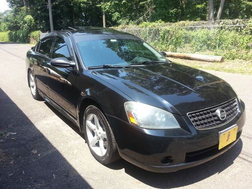 3.5 se, black w/ black leather interior and loads of aftermarket accessories