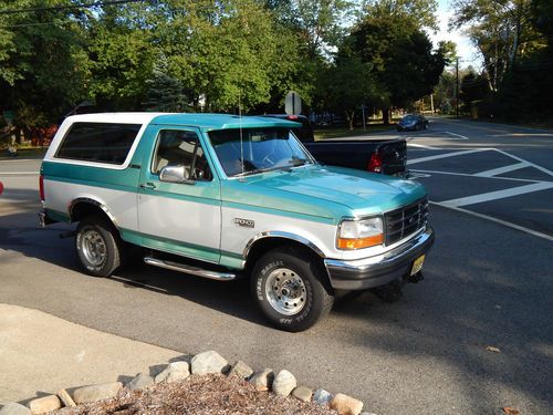 1995 ford bronco restored
