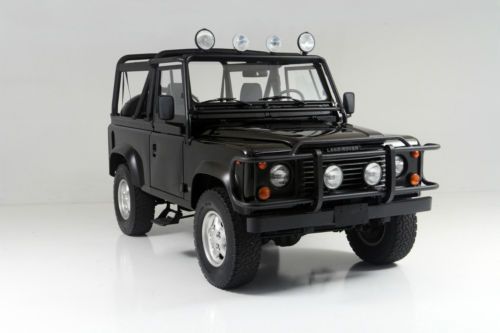 1997 land rover defender 90 rare black with only 28,000 miles absolutely mint!!!