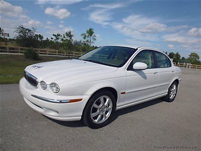 X-type 2005 jaguar x type 2.5 5 speed clean carfax florida car garage we finance