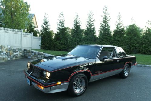 1983 hurst olds 15th anniversary model with 3800 orig miles