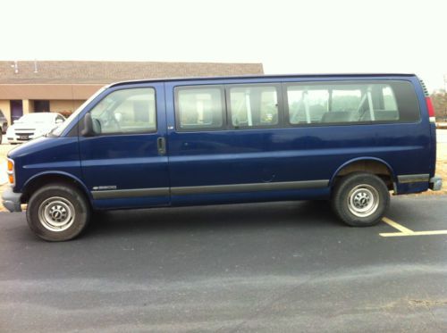 2000 gmc savana 3500 15 passenger van