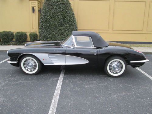 1960 corvette, black beauty, automatic. great color combination