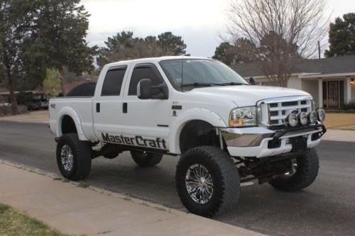 Lifted ford f-350 lariat 7.3 diesel!!!!!