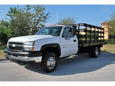 Silverado c3500 dually flatbed liftgate utilty service lowest mileage available!