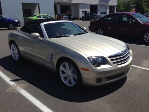 2007 chrysler crossfire limited convertible. mint condition.low miles-immaculate