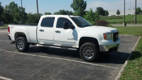 2008 gmc sierra 2500hd duramax diesel crew cab 4x4 white 83,000 miles