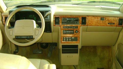 1993 town and country van
