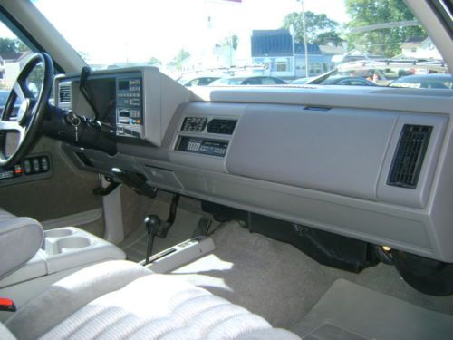 Dually Trucks For Sale >> Sell used 1992 GMC SIERRA 3500 SLE EXT. CAB 4X4 DUALLY ONE ... Dually Trucks For Sale >> Sell used 1992 GMC SIERRA 3500 SLE EXT. CAB 4X4 DUALLY ONE ...