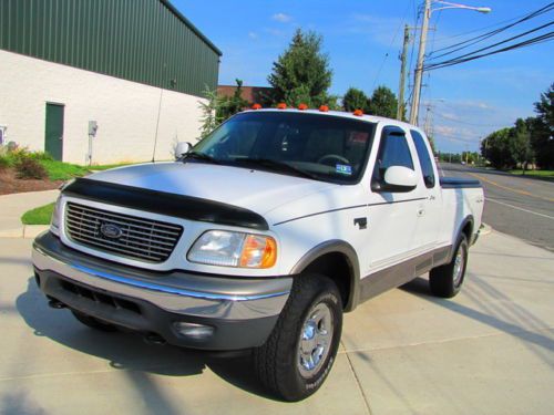 Lariat 4x4! extended cab !  warranty ! leather ! just serviced ! inspected ! 01