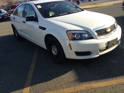2011 chevy caprice police package impala,malibu low reserve 5,384 miles