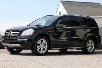 Black auto awd only 7,899 miles msrp $76k loaded with options p i pkg 20" wheels