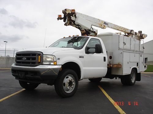 2004 ford f450 superduty with altec, at200a 35' working height bucket, 1owner