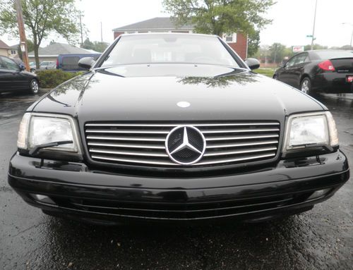 *1999 mercedes-benz sl500 with both hard top and soft top*